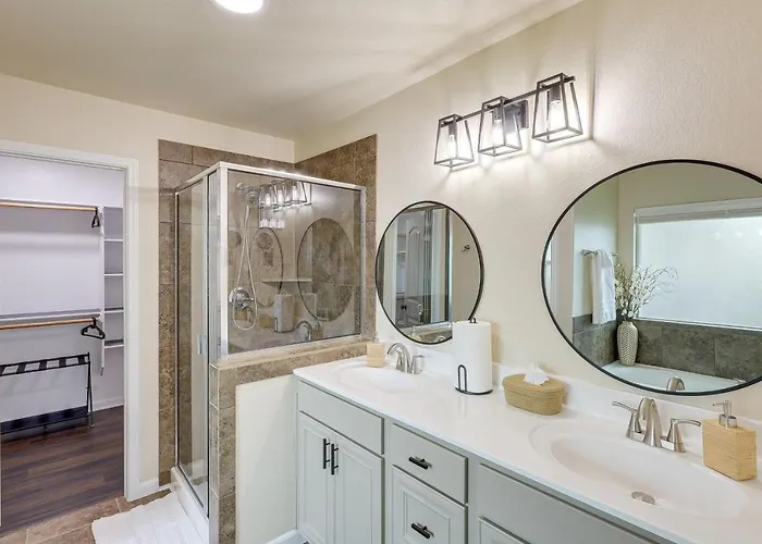 8 Mi To Cavazos! Modern W/ Fire Pit