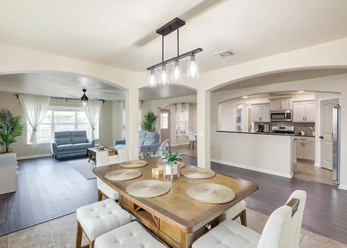 8 Mi To Cavazos! Modern W/ Fire Pit Holiday home