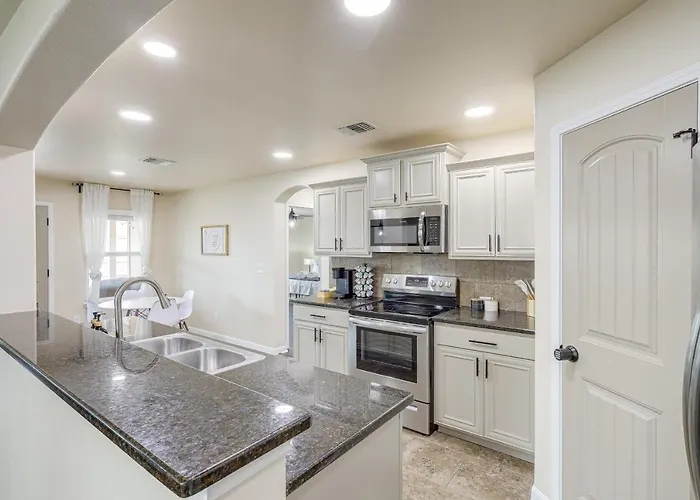 8 Mi To Cavazos! Modern W/ Fire Pit * Killeen